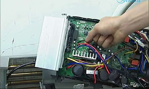 新兴美的空调电话是多少